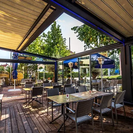 Hotel-restaurant Zum Bäumle Süßen