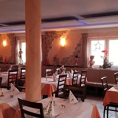 Hotel-restaurant Zum Baeumle ホテル 2*
