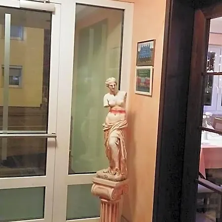Hotel-restaurant Zum Baeumle ホテル Süßen