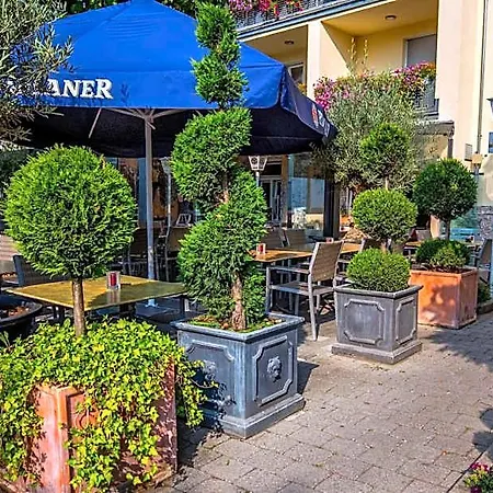 Hotel-restaurant Zum Baeumle Süßen